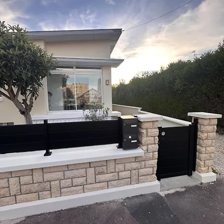 Дом отдыха Belle Maison Avec Jardin Expose Plein Sud Proche Centre